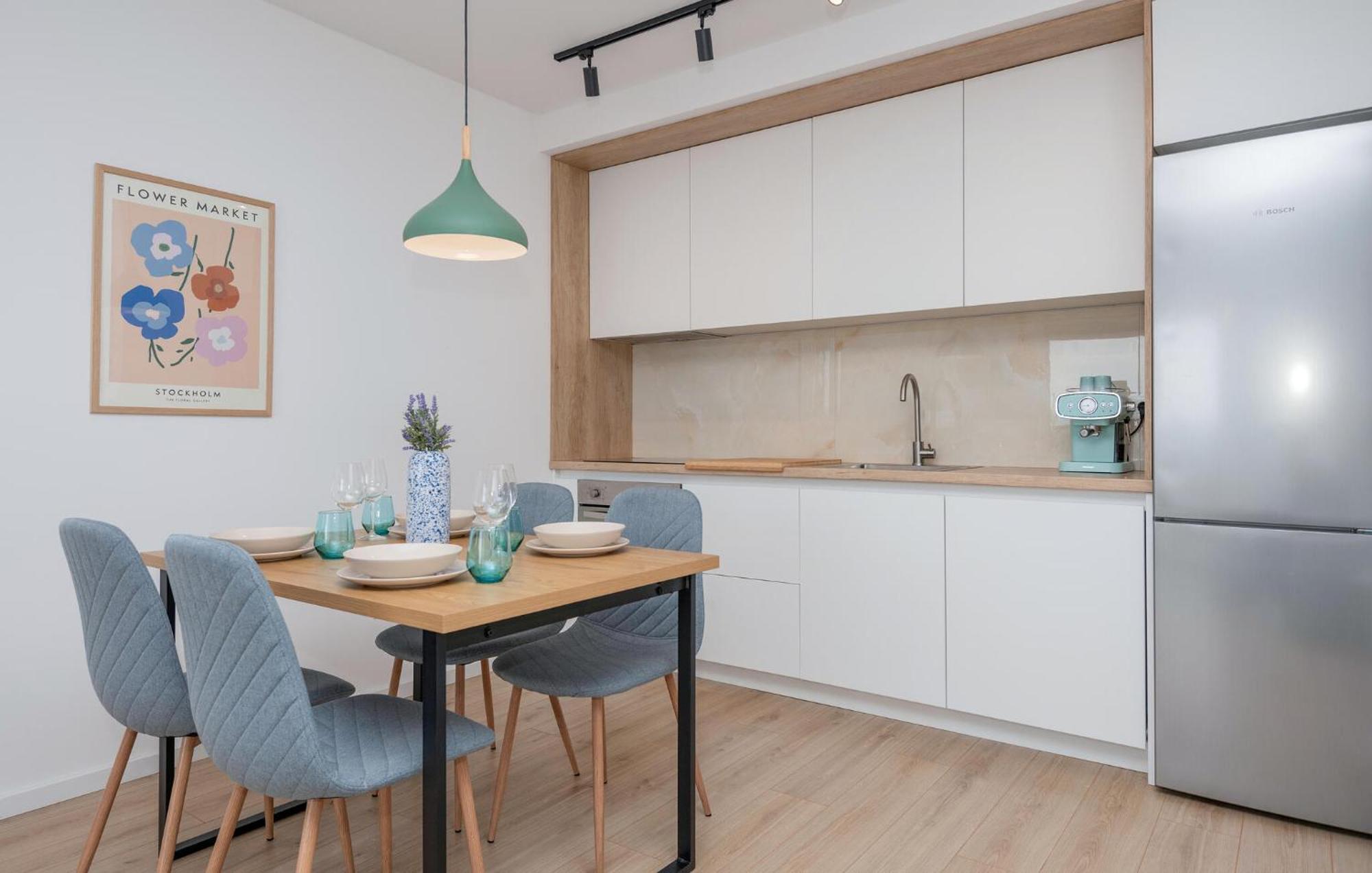 Amazing In With Wi-fi Apartment Makarska